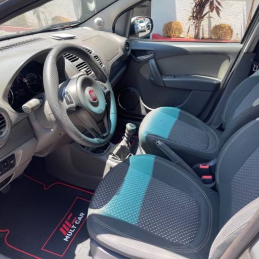 GRAND SIENA 1.6 16V 4P ESSENCE FLEX em Bauru por Mult Car Bauru