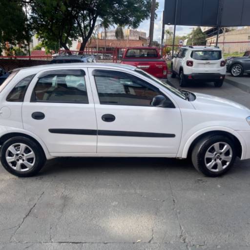 CORSA HATCH 1.8 4P MAXX FLEX em Bauru por Mult Car Bauru