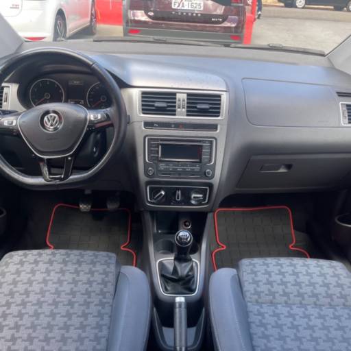 FOX 1.6 16V 4P MSI HIGHLINE FLEX em Bauru por Mult Car Bauru