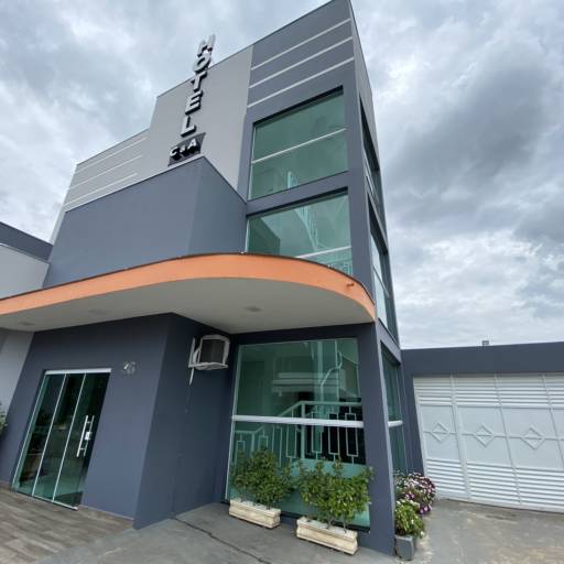 QUARTO: CASAL em Bofete, SP por Hotel C&A