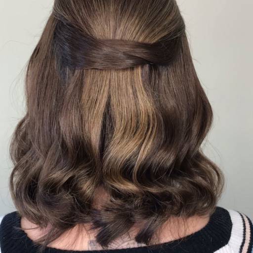 Penteados em Avaré por Studio Luciana Liar Cabeleireira Conceito Cachos e Companhia 