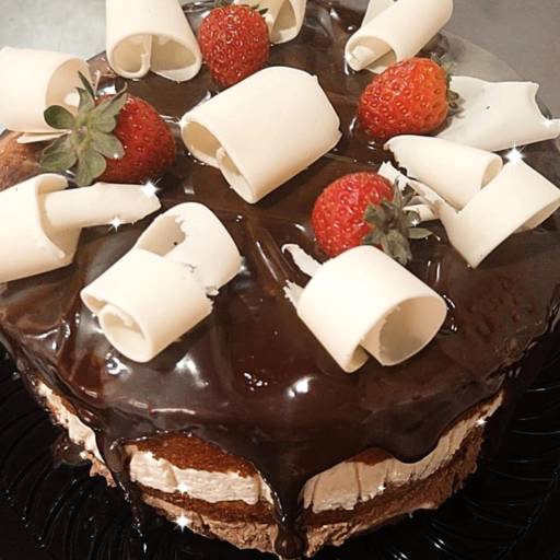 Bolos Decorados por Max Bolos Doces e Salgados