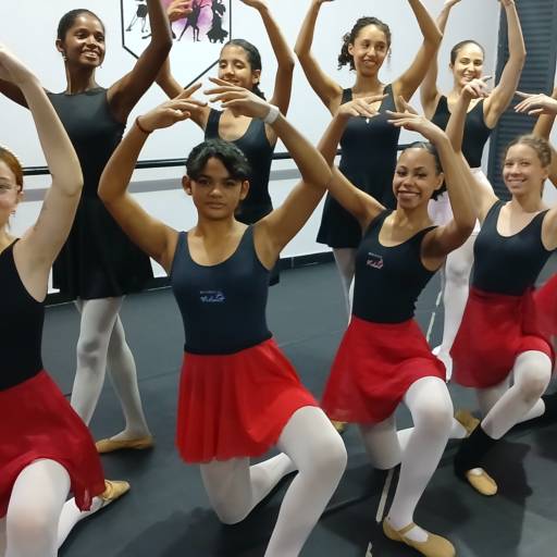 Ballet - Juvenil/adulto (do iniciante ás pontas) em Brasília, DF por Vidart Instituto de Dança