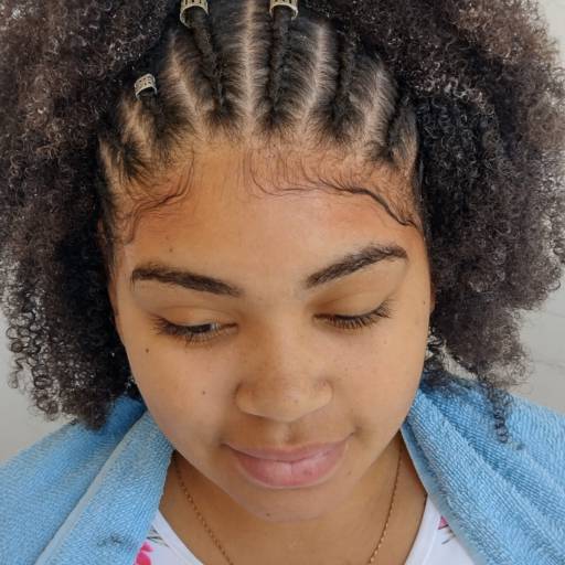 Tiara de Trancinhas em Avaré  por Beauty Hair Salão de Beleza 