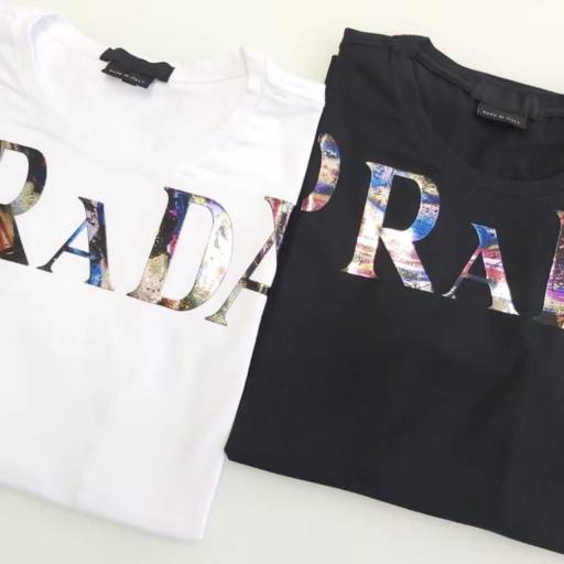 Camisetas Prada por Hik Store