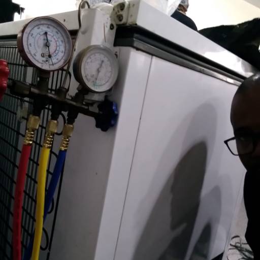 Conserto de Freezer - Rapidez e Eficiência - Niterói/RJ por SJR Refrigerações e Serviços