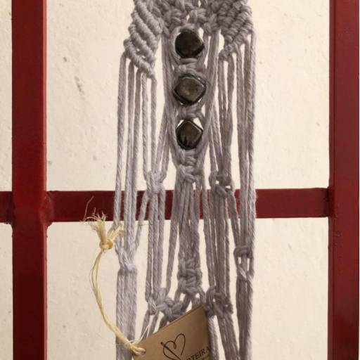 Suporte para Plantas em macramê por Vovó Lua Arteira Artesanatos 