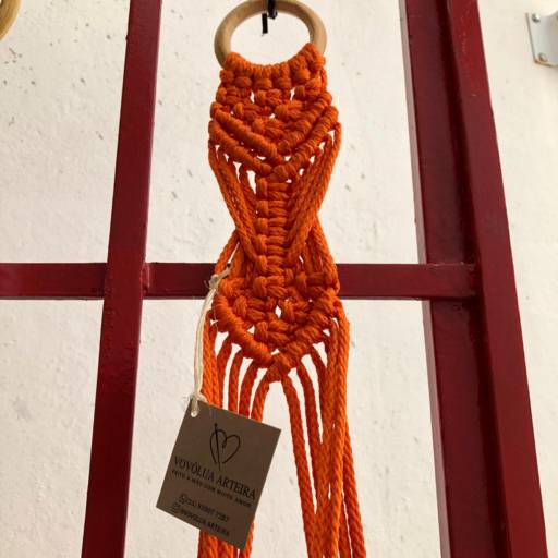 Suporte para Plantas em macramê por Vovó Lua Arteira Artesanatos 