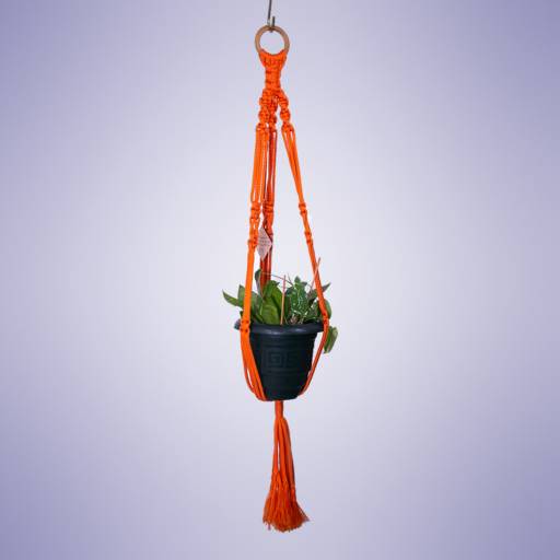 Suporte para Plantas em macramê por Vovó Lua Arteira Artesanatos 