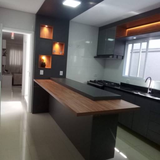 Cozinhas Planejadas em São Paulo, SP por Frondeli móveis planejados (100% MDF)