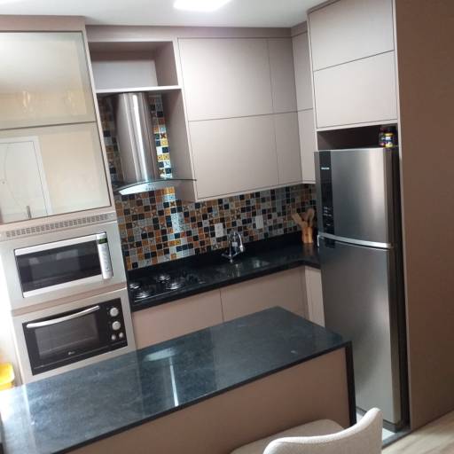 Cozinhas Planejadas em São Paulo, SP por Frondeli móveis planejados (100% MDF)