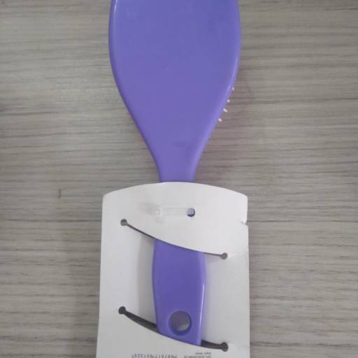 Escova Basic Colors Oval Ricca por DROGARIA REDE VEREDAS - FARMÁCIA EM DIVINÓPOLIS