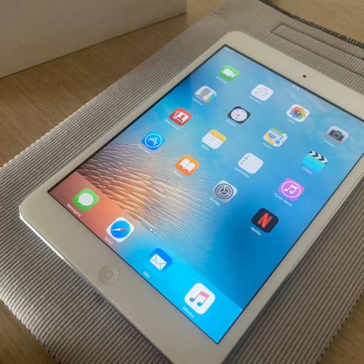 Comprar o produto de Locação de iPad Mini - 1Geração - Youtube e NetFlix em Bauru em iPad pela empresa UAU Tecnologia em Bauru, SP por Solutudo