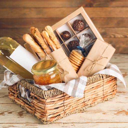 Cestas chocolate em Bauru por Doces & Doces - Confeitaria