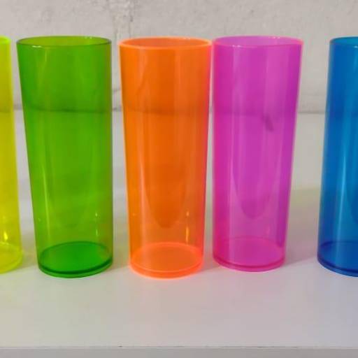 Long Drink 350ml c/ tampa e canudo em São José do Rio Preto, SP por Public Gráfica e Brindes