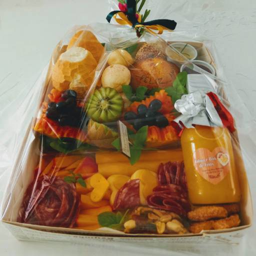 Box de café da manhã / Tarde em Botucatu, SP por Tábua e box de Frios Grazing Food