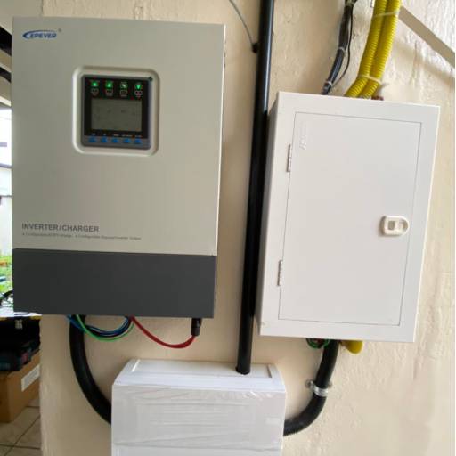 Instalação de Placas Solares e Inversor Híbrido em Manaus – Energia Inteligente com Autonomia por Ita Solar - Energia Solar