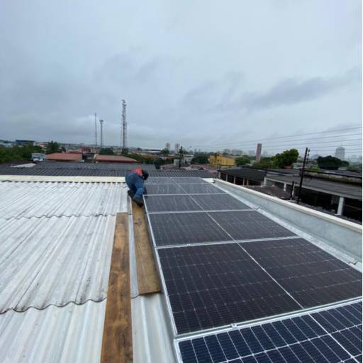 Instalação de Placas Solares e Inversor Híbrido em Manaus – Energia Inteligente com Autonomia por Ita Solar - Energia Solar