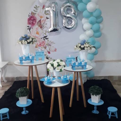 Bolo 18 anos - Decoração fácil e linda 