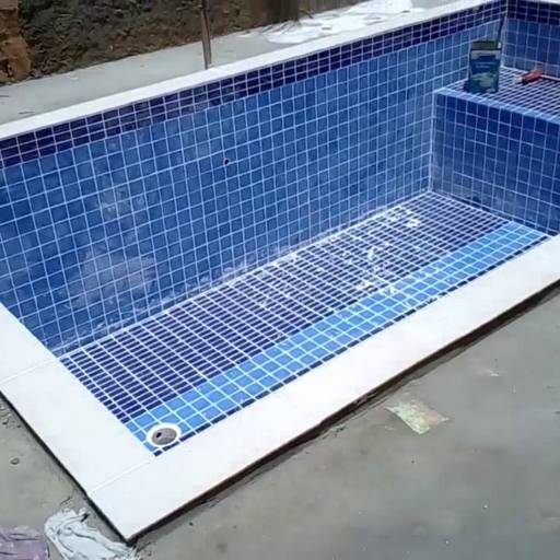 Piscina em Alvenaria por JDS Construcao Civil 