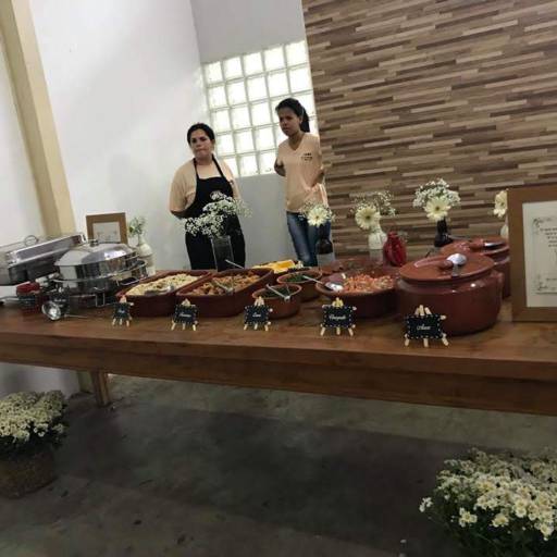 Cumbucas e travessas em Porcelana Marrom Motta em Bauru, SP por Elegance Festas