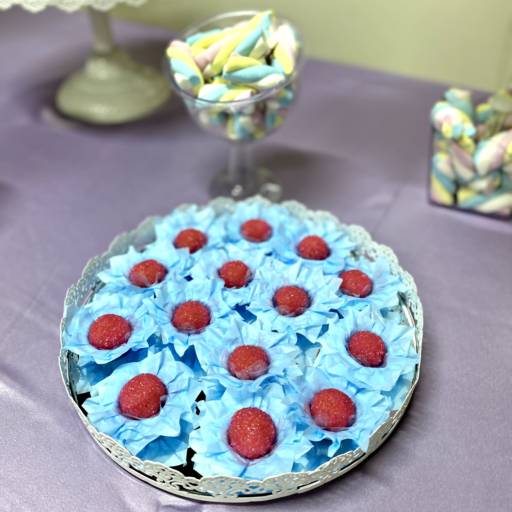 Itens para mesa do bolo  em Bauru, SP por Elegance Festas