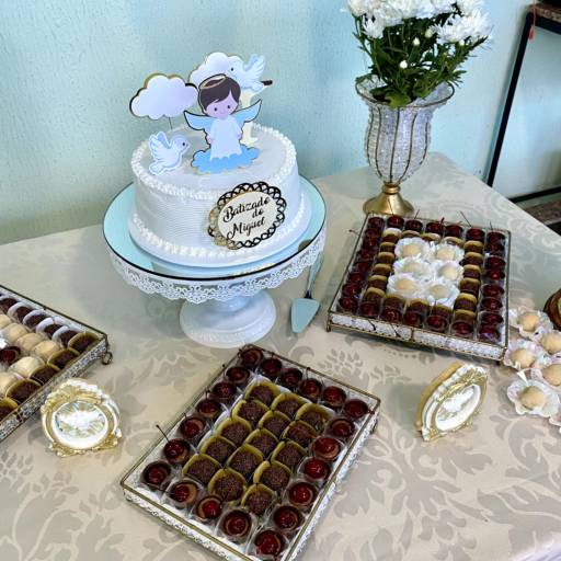 Itens para mesa do bolo  em Bauru, SP por Elegance Festas