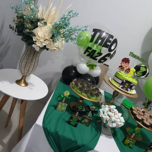 Comprar o produto de Itens para mesa do bolo  em Aluguel de Equipamentos pela empresa Elegance Festas em Bauru, SP por Solutudo