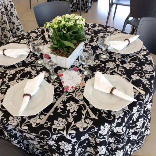Mesa posta  em Bauru, SP por Elegance Festas