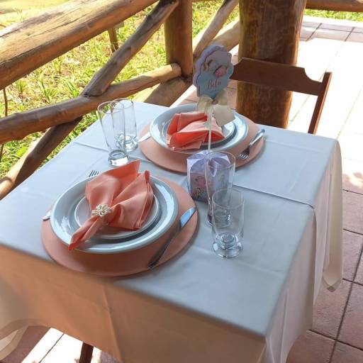 Mesa posta  por Elegance Festas