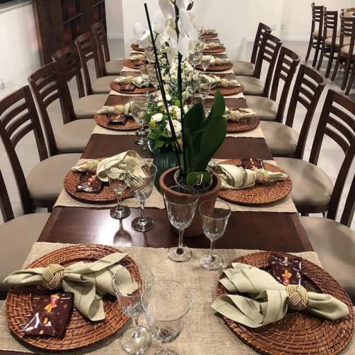 Mesa posta  por Elegance Festas