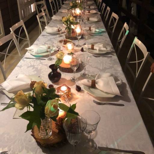 Mesa posta  por Elegance Festas