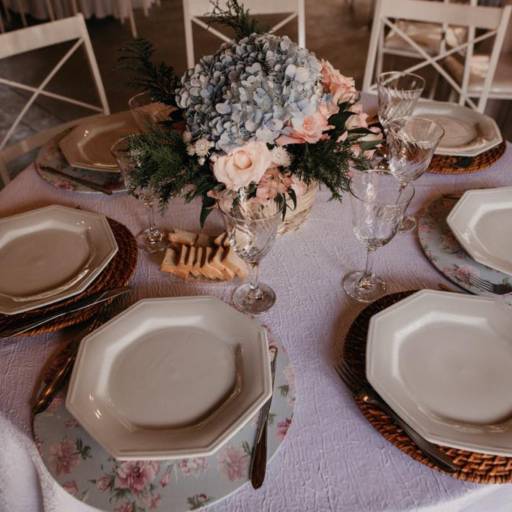 Mesa posta  em Bauru, SP por Elegance Festas