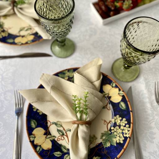 Mesa posta  em Bauru, SP por Elegance Festas