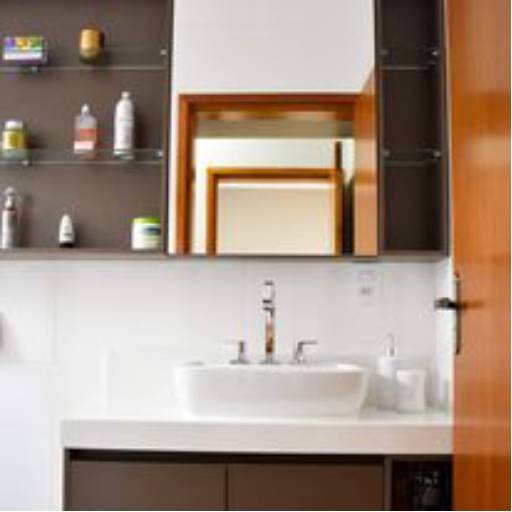 Comprar o produto de Banheiro Planejado em Móveis Planejados pela empresa Movelaria William - Móveis Planejados em São Manuel, SP por Solutudo