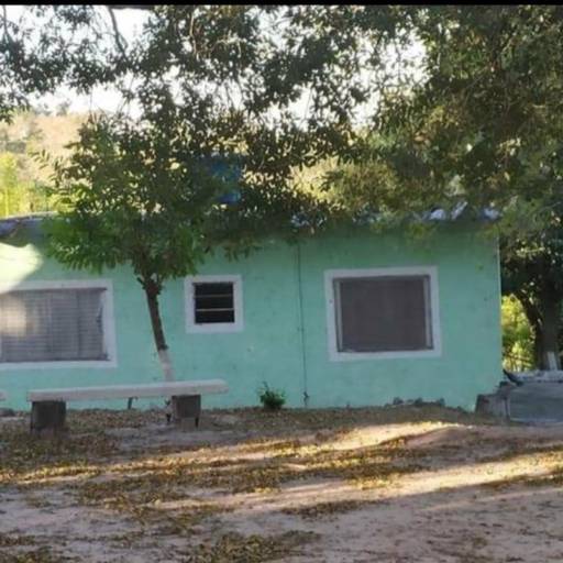 Vende se chácara ou troca  por casa em Botucatu.