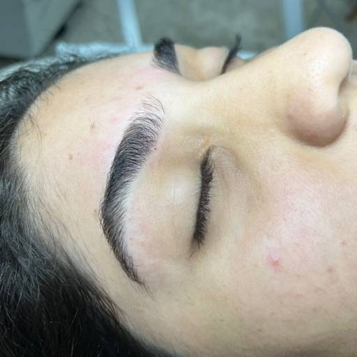 Design de Sobrancelhas em Bauru por Simone D'Avila Esteticista 