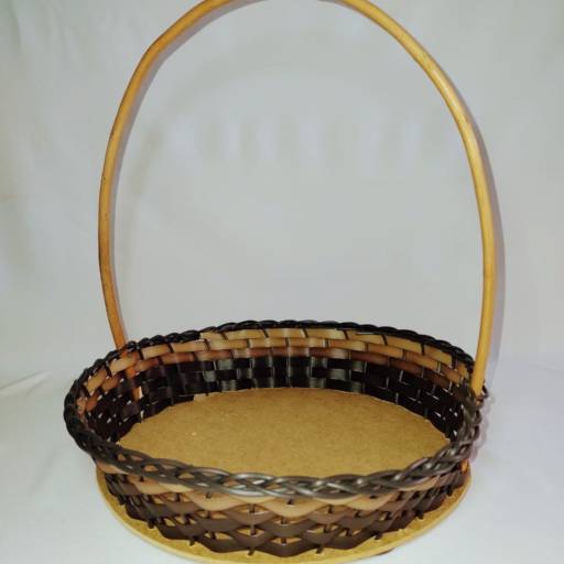 Cesta redonda em fibra sintética