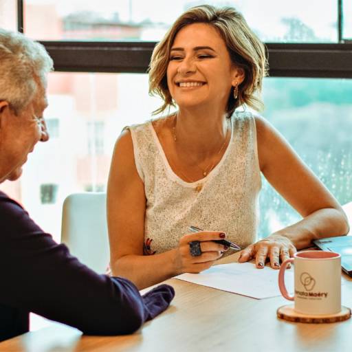 Terapeuta integrativa  por Renata Maery Conexões Naturais