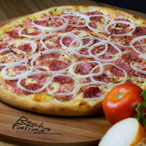 Pizza Baiana por Rocha Farias Burguer e Pizzaria