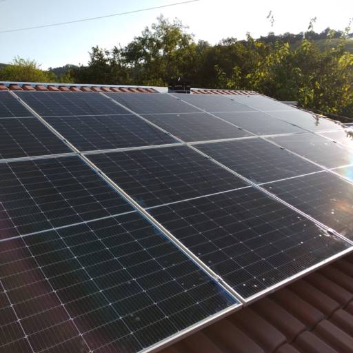 Instalação de Energia Solar Residencial em Piranguinho/MG - Cliente: Claudio Rebello por Solar Tech - Energia Solar