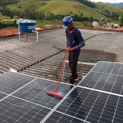 Limpeza de Placa Solar em Itajubá, MG - Cliente Maria Elena por Solar Tech - Energia Solar