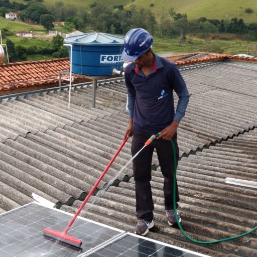 Limpeza de Placa Solar em Itajubá, MG - Cliente Maria Elena por Solar Tech - Energia Solar