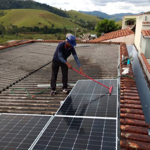 Limpeza de Placa Solar em Itajubá, MG - Cliente Maria Elena por Solar Tech - Energia Solar