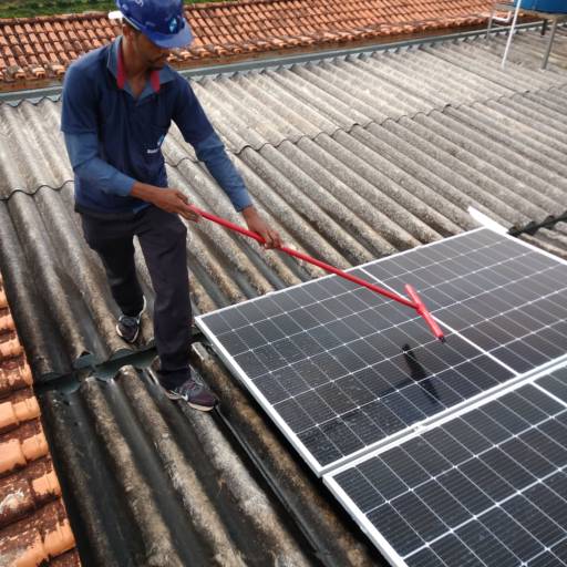 Limpeza de Placa Solar em Itajubá, MG - Cliente Maria Elena por Solar Tech - Energia Solar