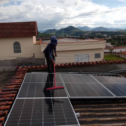 Limpeza de Placa Solar em Itajubá, MG - Cliente Maria Elena por Solar Tech - Energia Solar