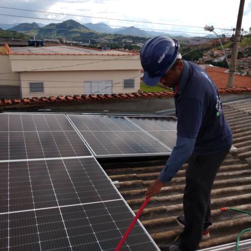 Limpeza de Placa Solar em Itajubá, MG - Cliente Maria Elena por Solar Tech - Energia Solar