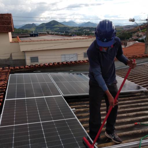 Limpeza de Placa Solar em Itajubá, MG - Cliente Maria Elena por Solar Tech - Energia Solar