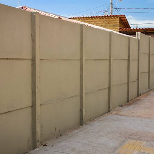 Comprar o produto de Muro de placa em Concretos pela empresa Botucreto Industria e Comércio De Artefatos de Cimento  em Pardinho, SP por Solutudo