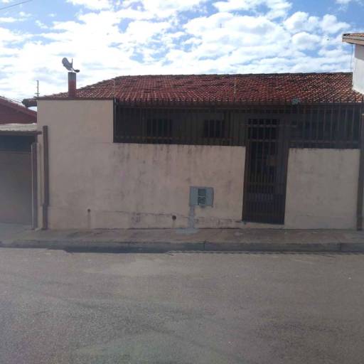 Vende se casa, Bairro Vila nova Botucatu ( Venha Conhecer) por Imobiliária Garcia Padovan